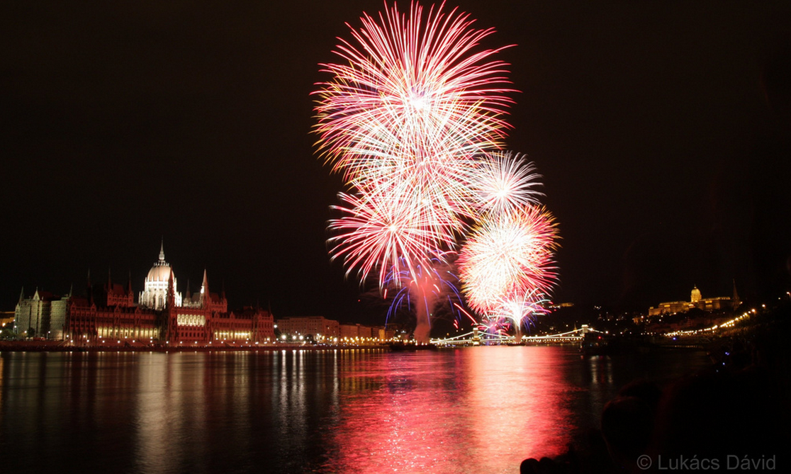 Hungarian Parliament & the Fireworks, photo: David Lukacs