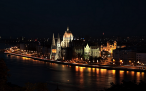 Hungarian Parliament by Night photo Pedro Szekely